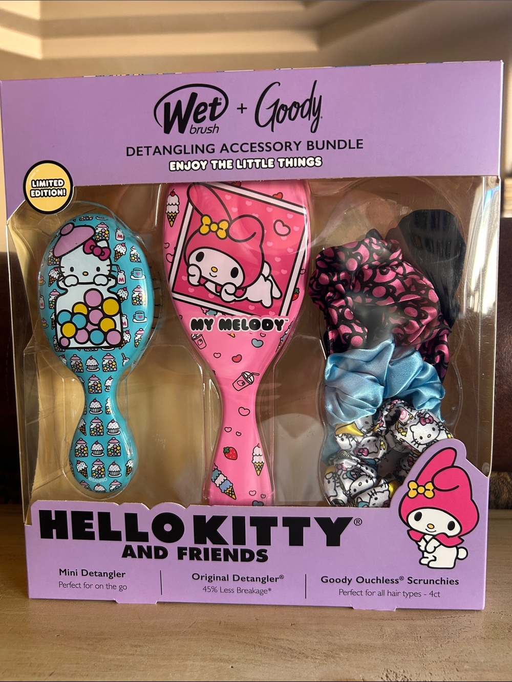 Hello Kitty & My Melody Detangling Accessory Bundle Pink & Blue. Limited Edition